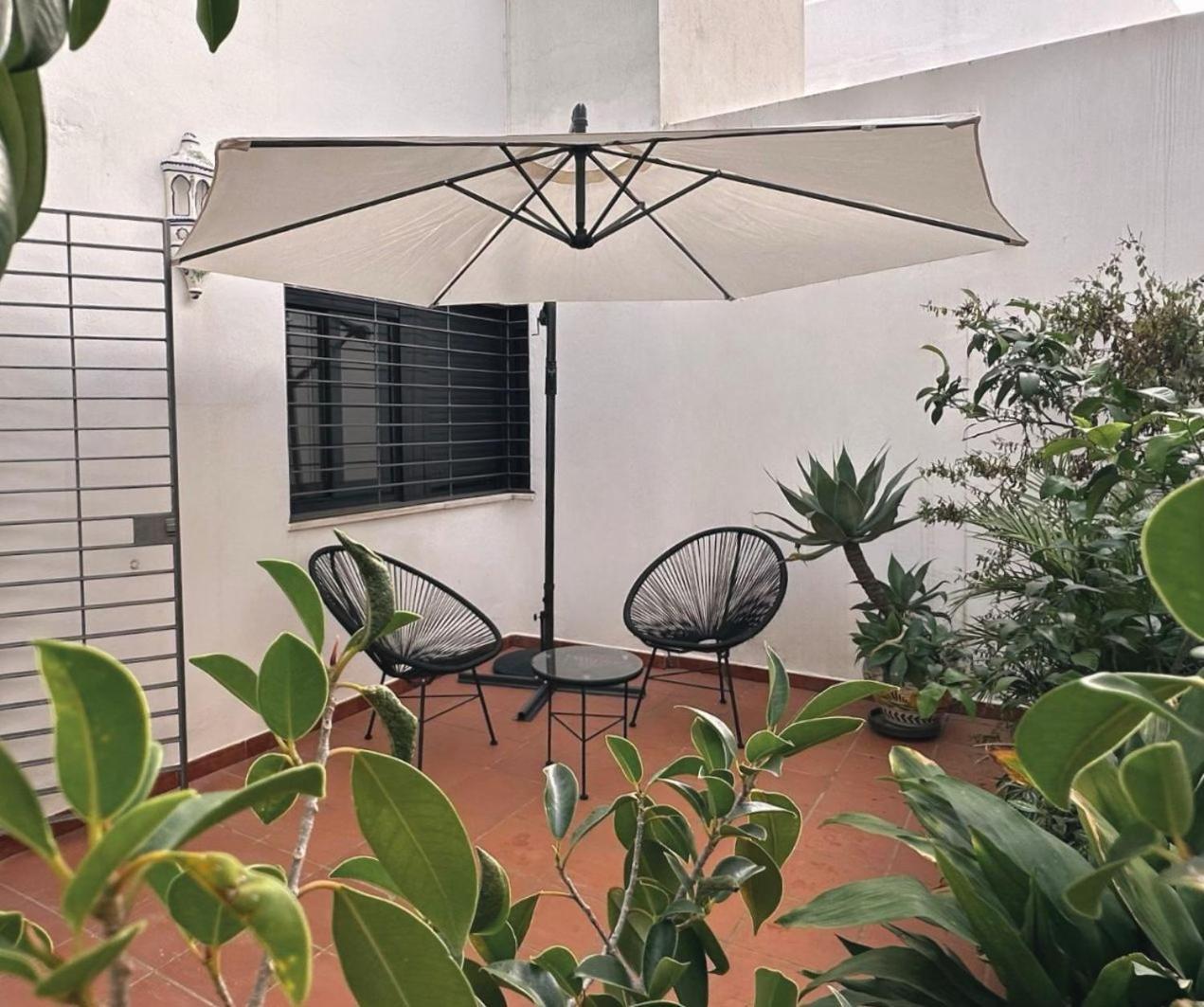 Apartamento-Pension El Trianero Junto Al Rio Sevilla Exterior foto